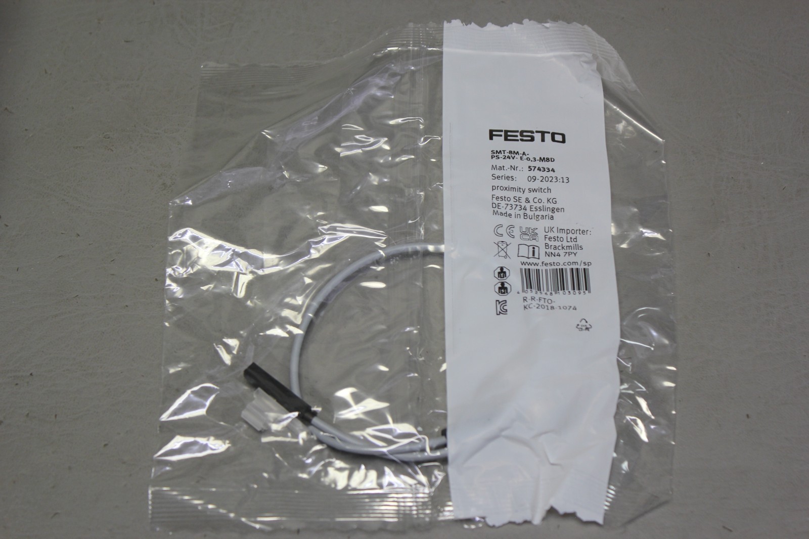 FESTO PROXIMITY SENSOR SWITCH SMT-8M-A-PS-24V-E-0,3-M8D NEW