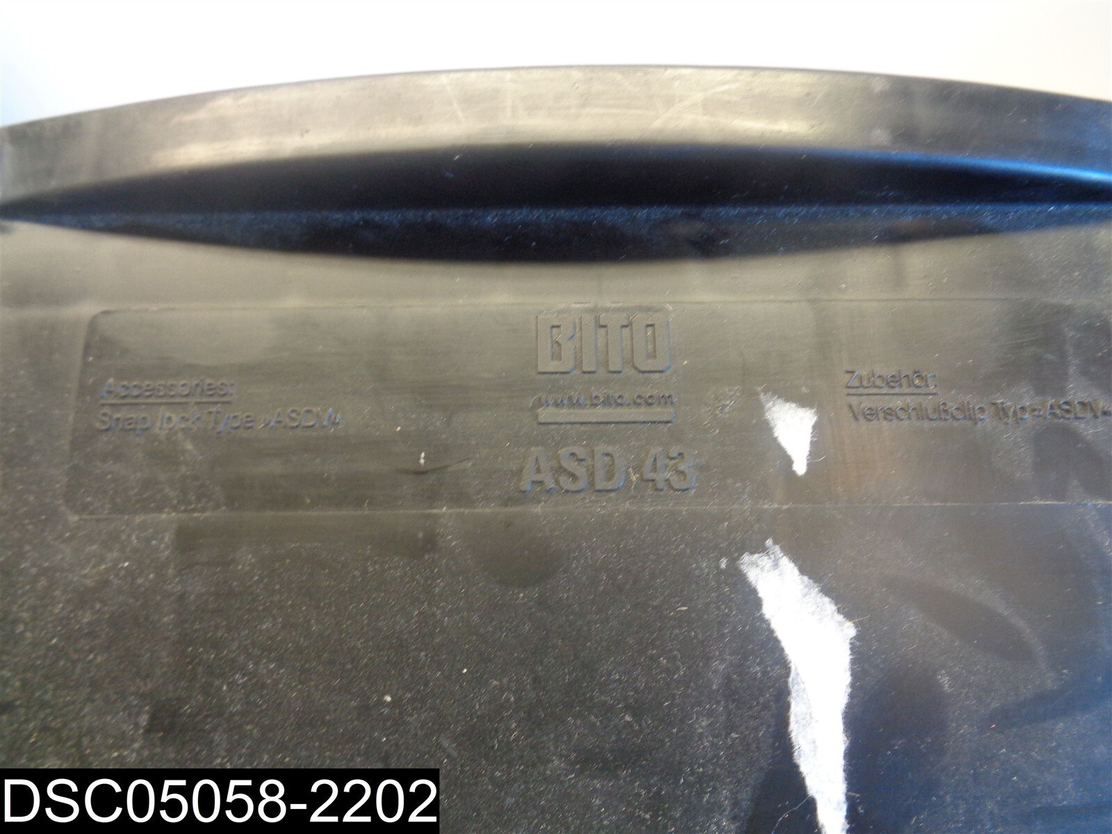 Bito ASD43 Black Snap Lock Bin Inner=14-1/2″x10-1/2″ Outter 15-3/4″x11-3/4″