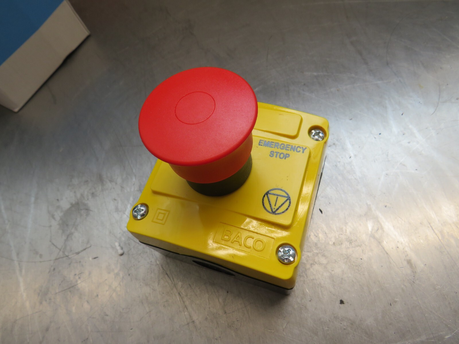 Baco LBX15302 Emergency Stop Push Button 224 220