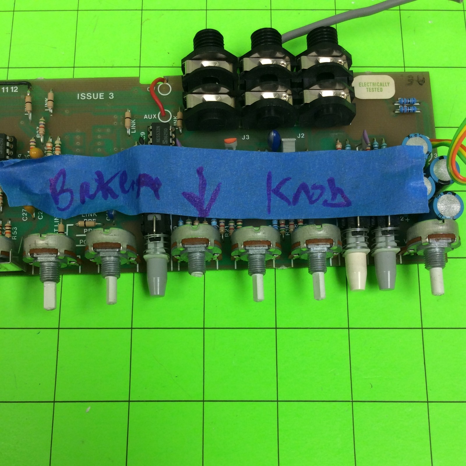 Hill MM1X Audio Mixer Input Board 2 Board (BROKEN Knob)