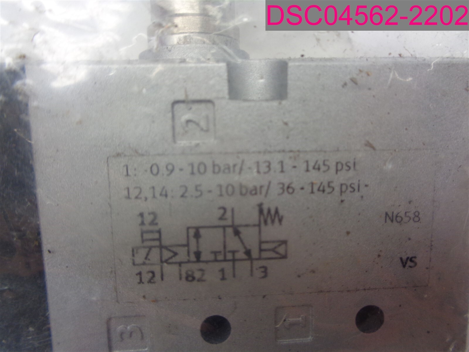 Festo VUVS-L20-M32C-MD-G18-F7 Solenoid Valve VUVS-L20-M32C-MZS-Q6-U3-F7-1C1