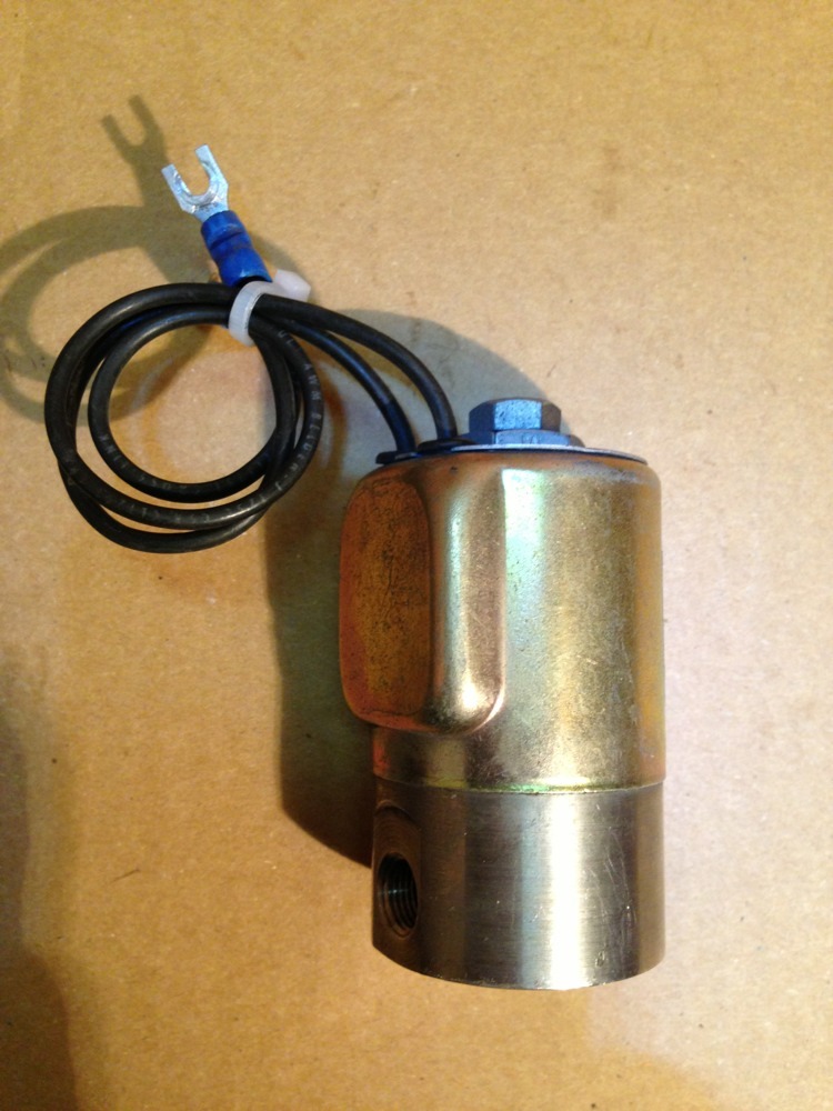 VERSA SOLENOID VALVE 1/8″ ESM-8202-33-H2-243, 24VDC, 150 Psi 10W Lot Of 2 #107L