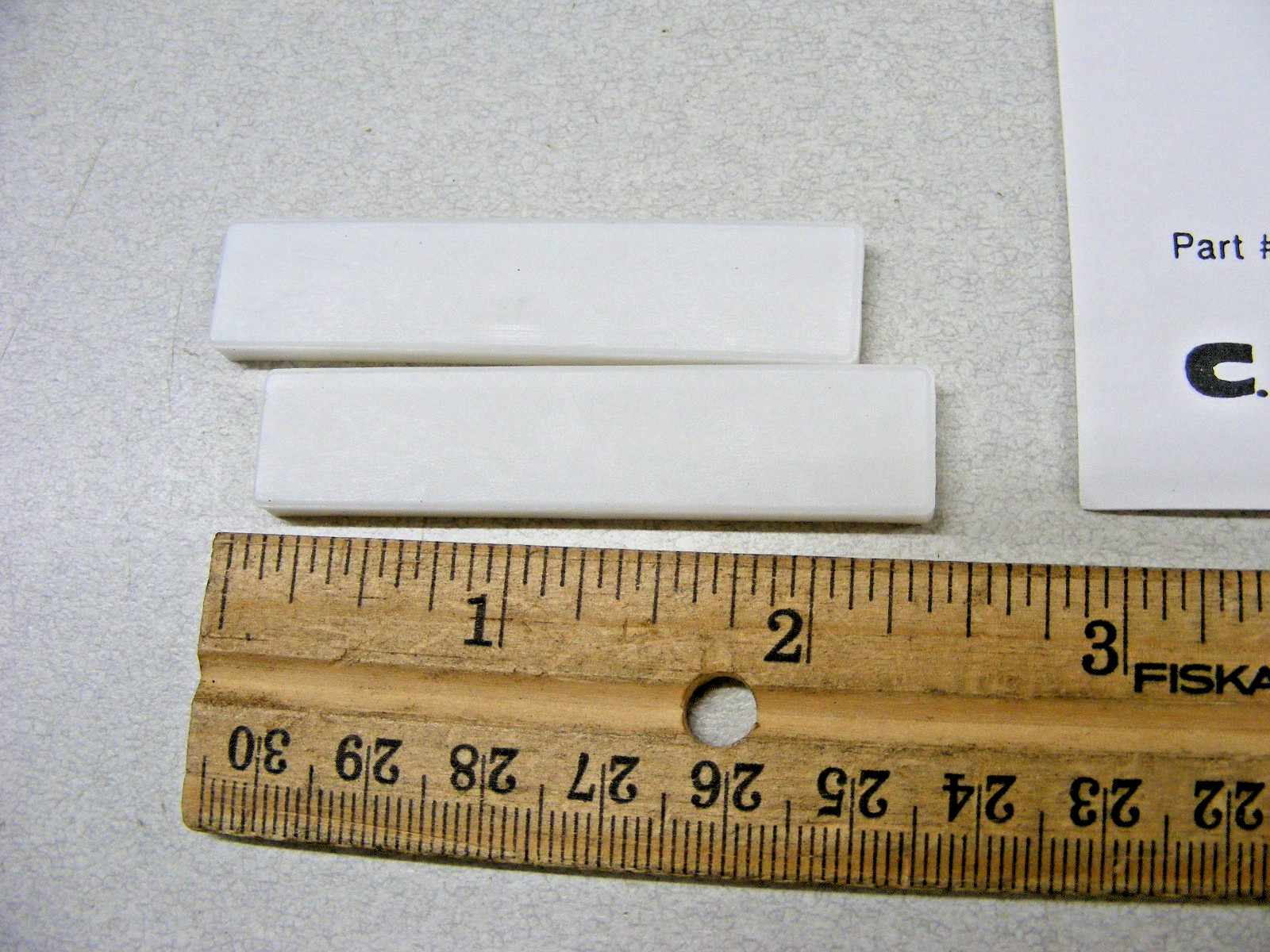 (2) C.P. Bourg 9261203 MOLDED PLASTIC SLIDE FOR 3MM (a72)