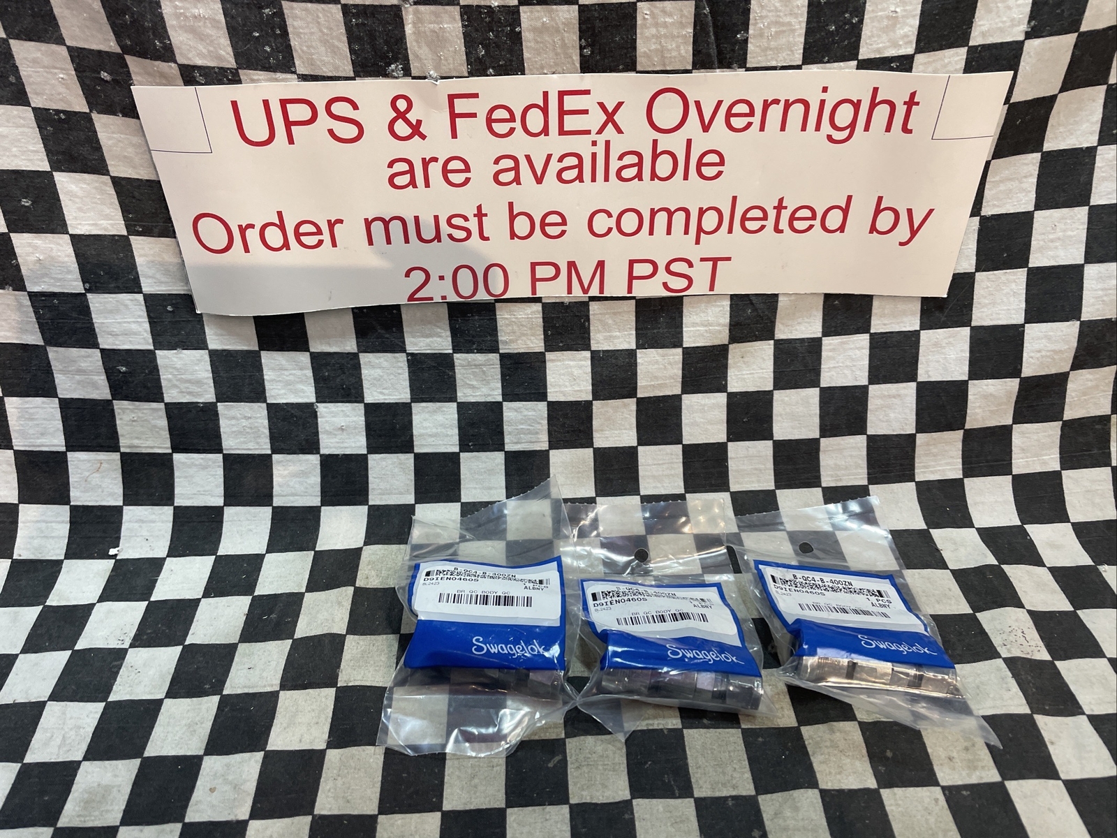 SWAGELOK B-QC4-B-400ZN, BQC4B400ZN, Quick Connect 1/4″ LOT OF 3 SHIPSAMEDAY#T18A