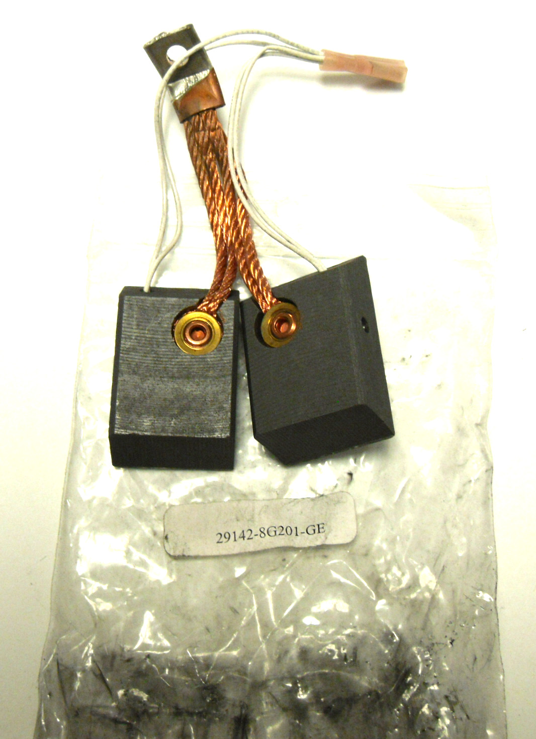 NEW NISSAN 29142-8G201-GE CARBON BRUSH