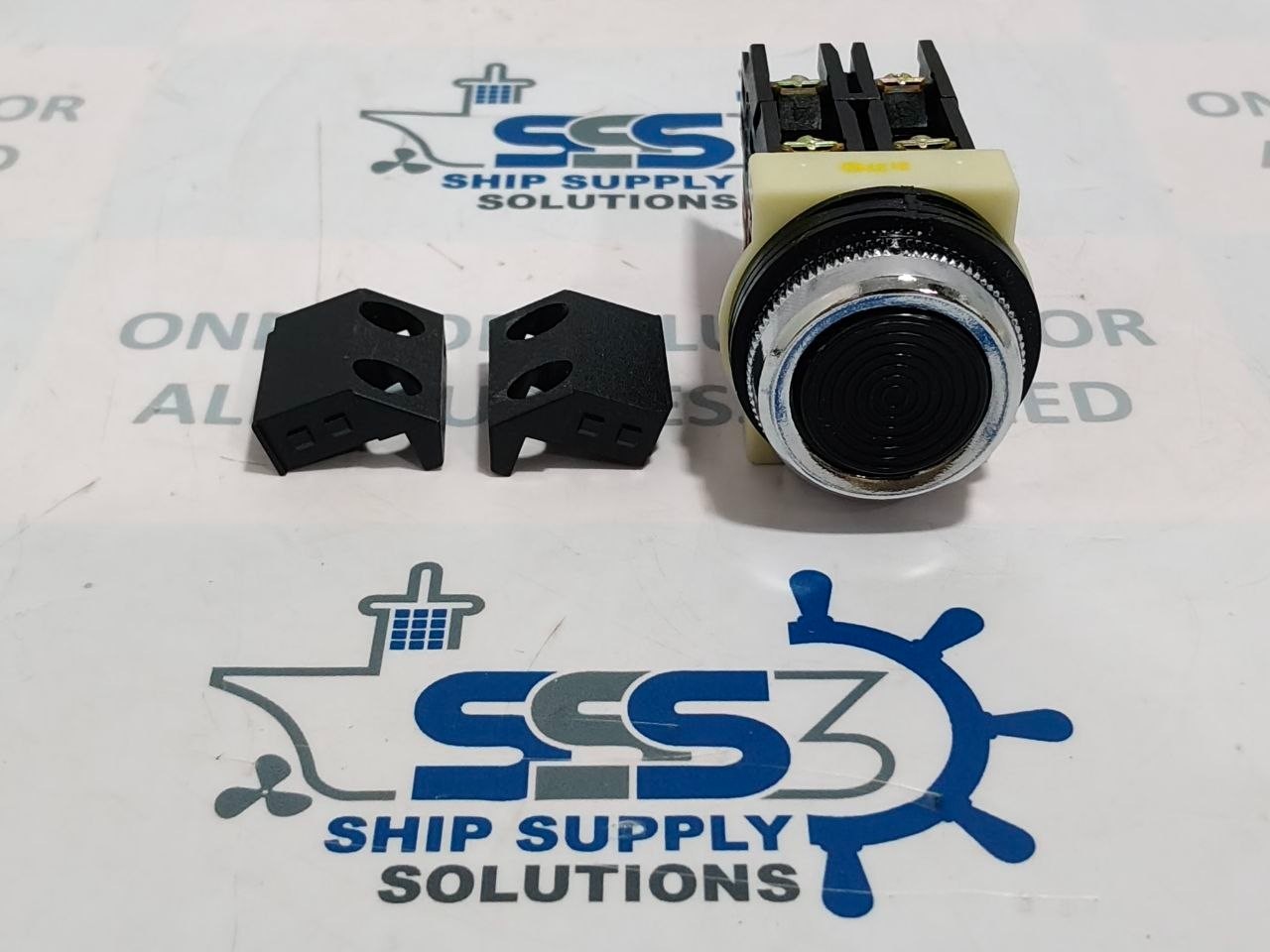 Fuji Electric AH30-F Black Push Button 10A 600V AH30-FB22 2A2B (Unused New)