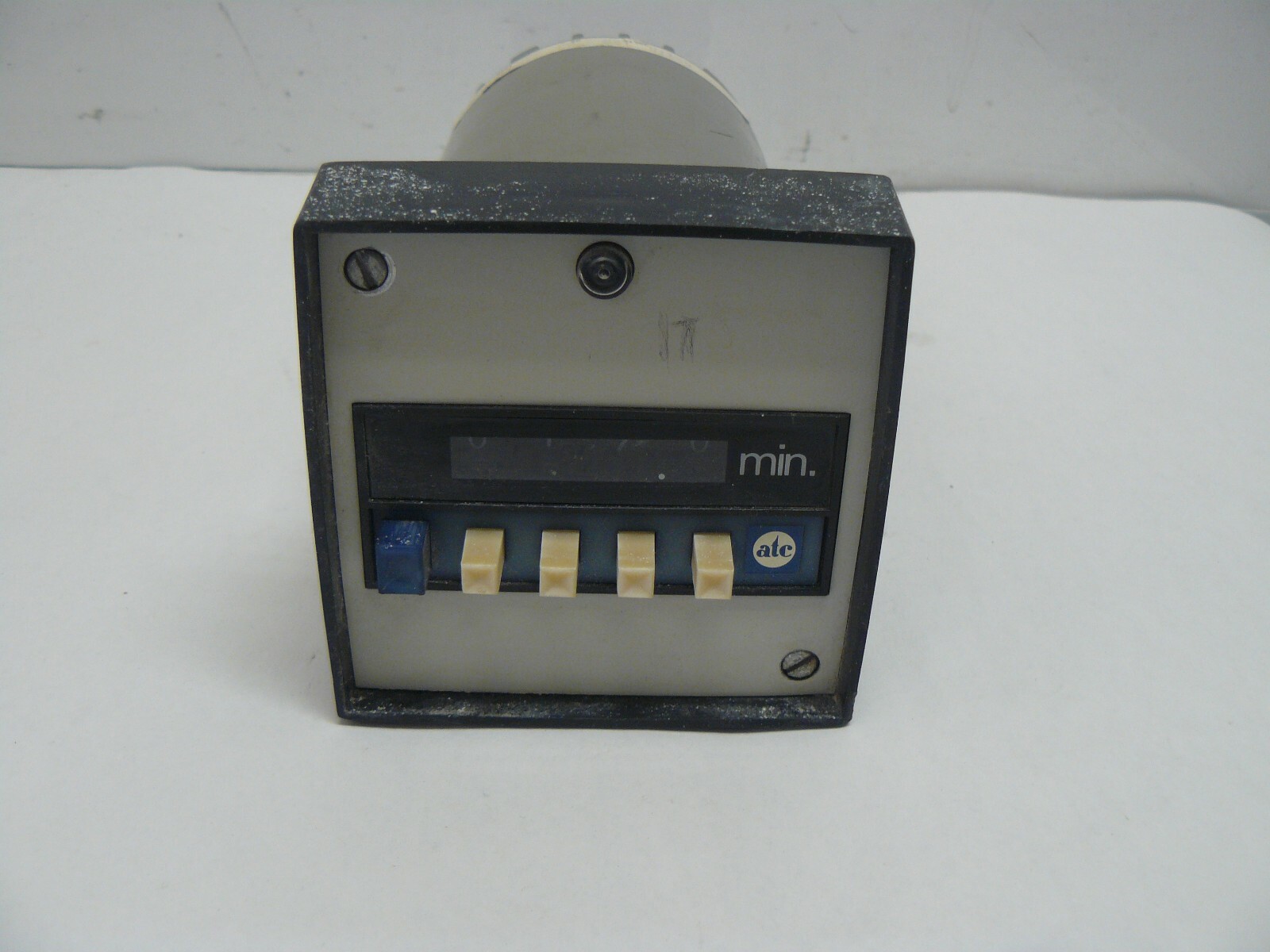 ATC 325A347A20PX timer 120v 60hz 1-999.9 minutes
