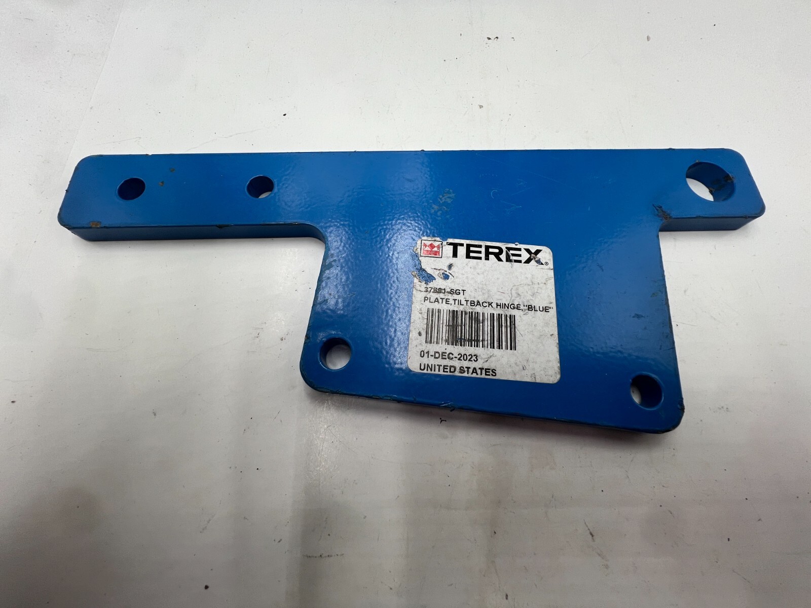 Genuine Terex Plate Tiltback Hinge 37681-SGT 11″ x 4 1/2″ x 4″ x 5″ Blue