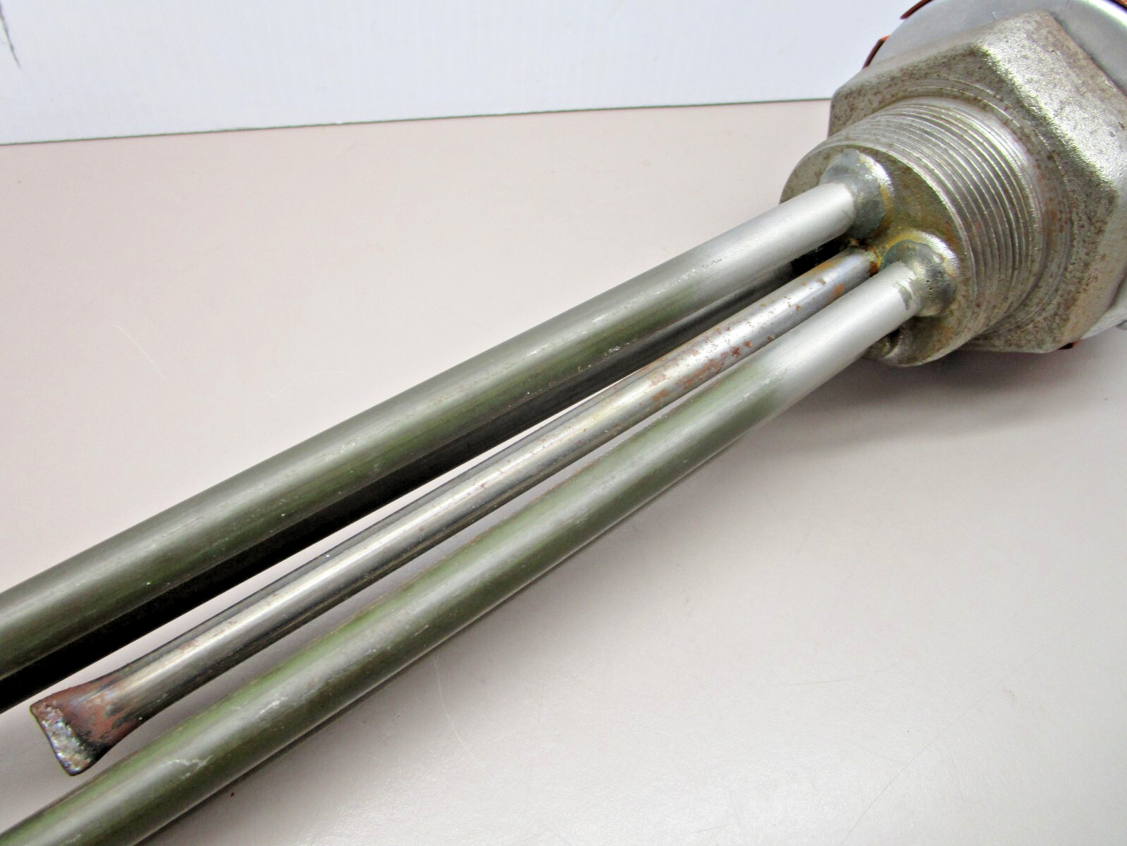 Chromolox ARMTO-2155TXX 12″ Immersion Heater 1PH 120V 1500W 2″ NPT Threads