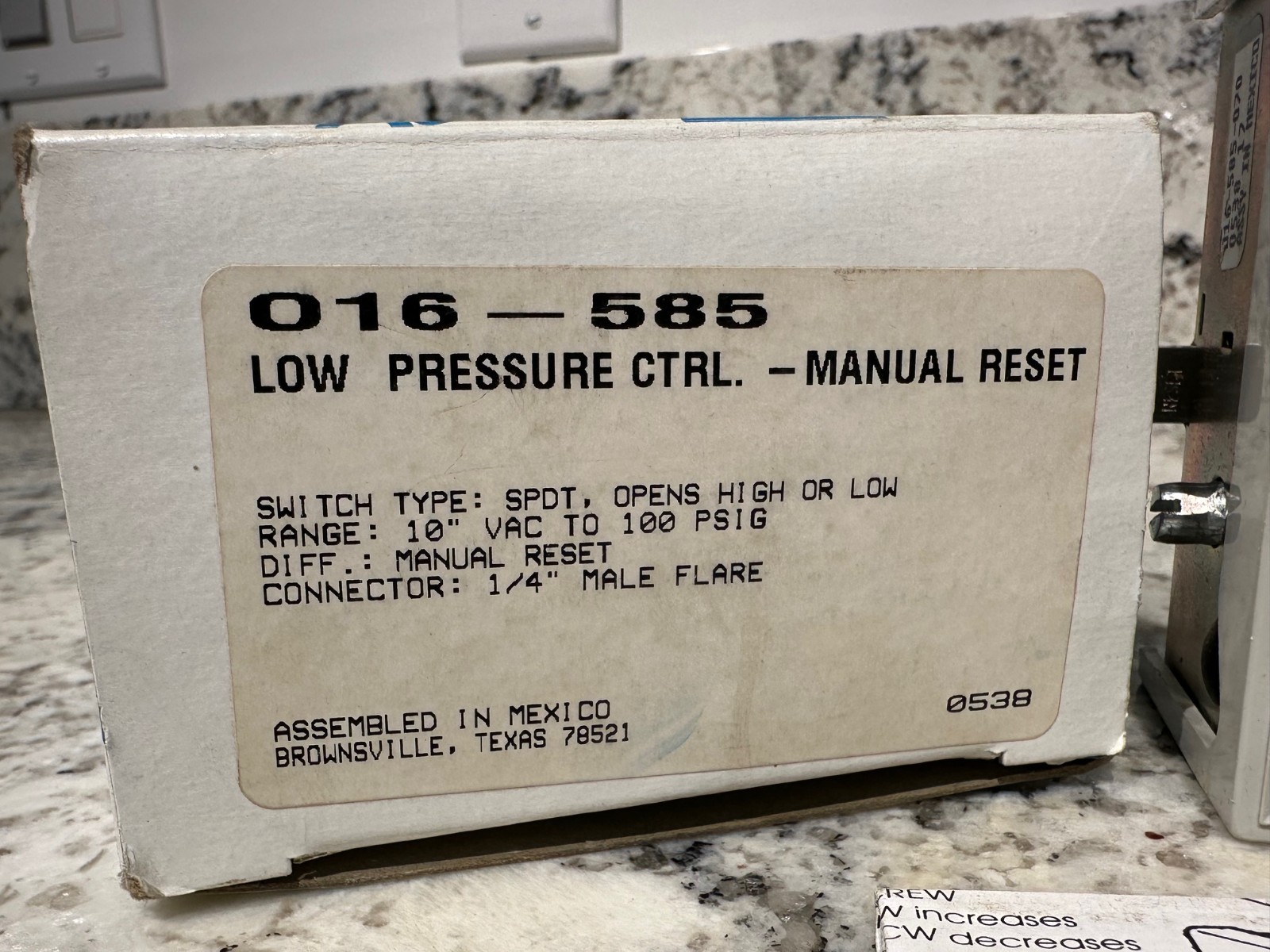 RANCO 016-585 Low Pressure CTRL – Manual Reset New Old Stock IOB Complete
