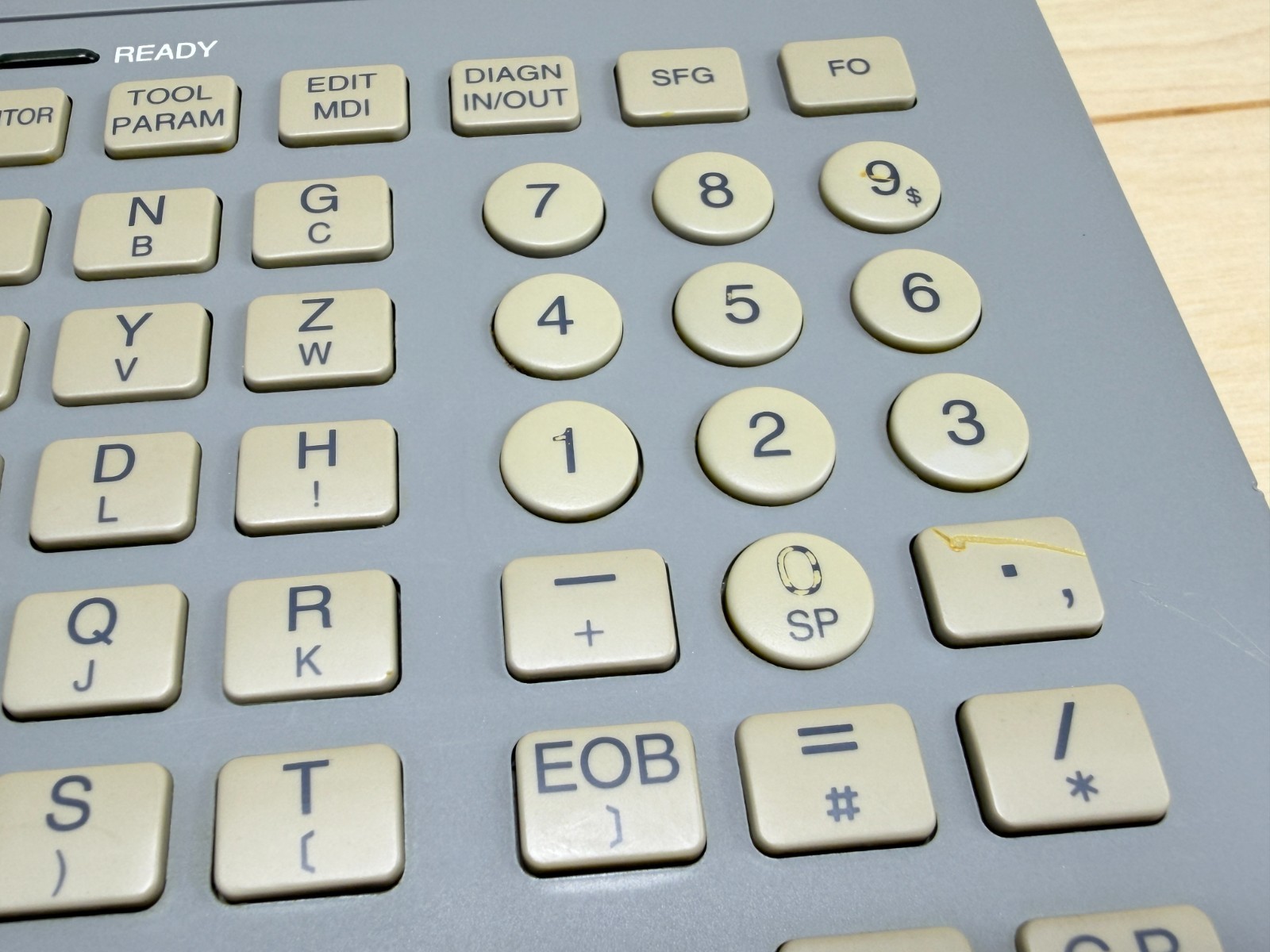 Mitsubishi FCU6-DUN33 Operator Interface Display Screen w/ FCU6-KB021 Keypad