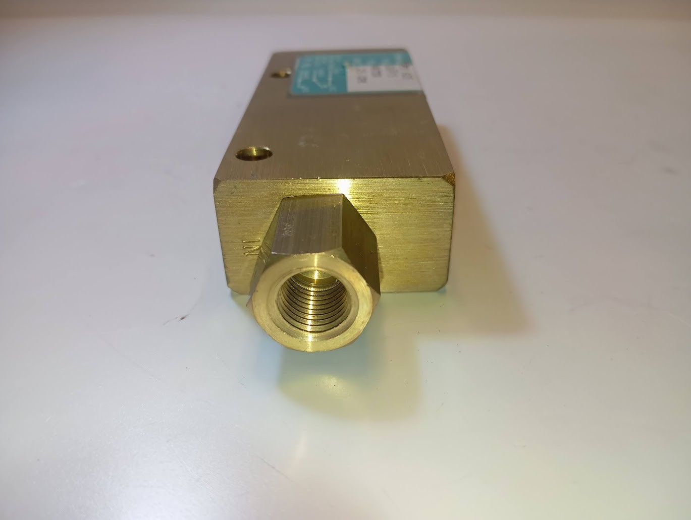 Gems FS-925 Brass Piston Flow Switch 1/4″ NPT Water 0.25 GPM 26915 Marine Spare