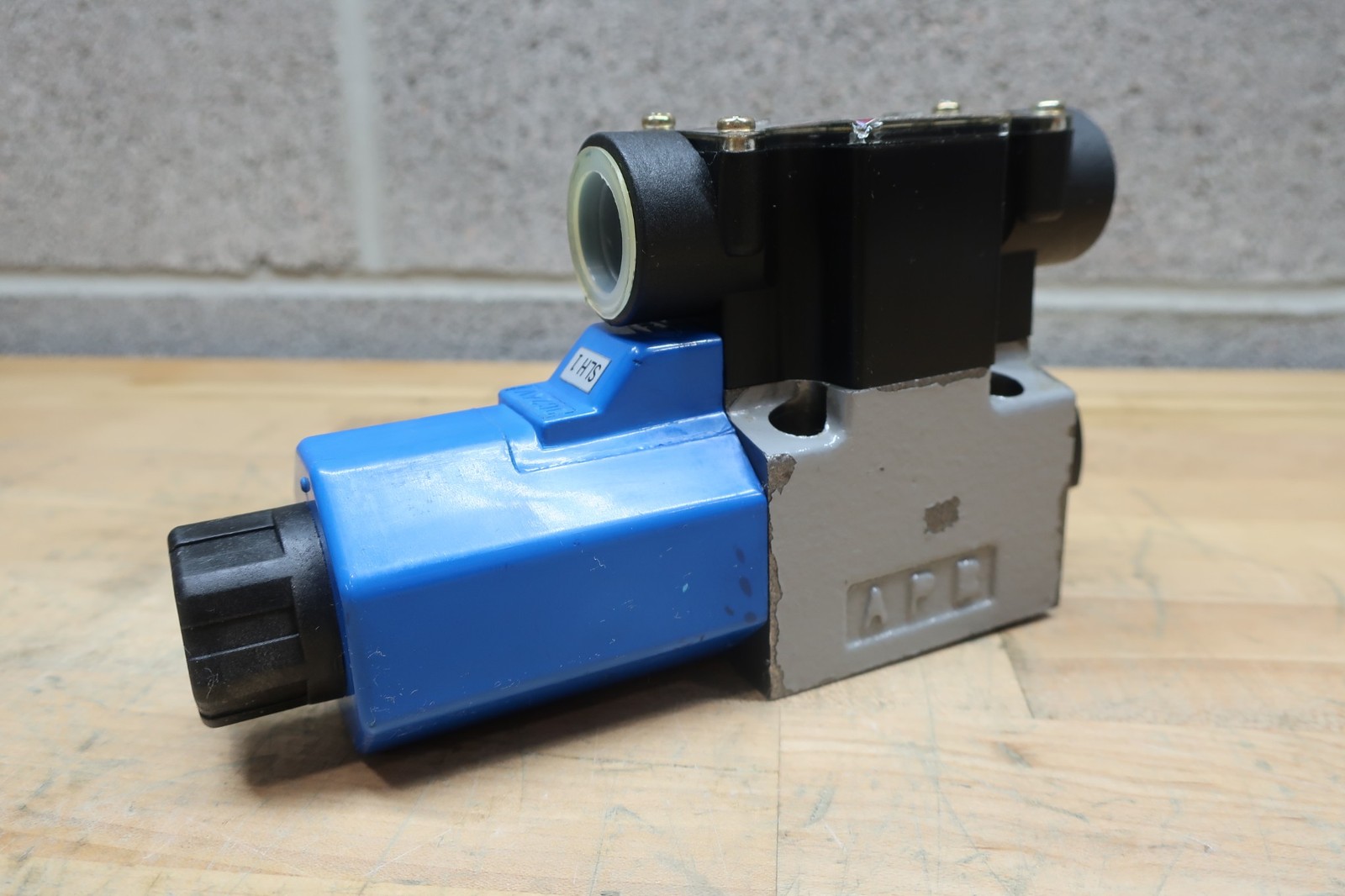 TOYOOKI HD1-2S-BG-025A-WYD | SOLENOID DIRECTIONAL VALVE
