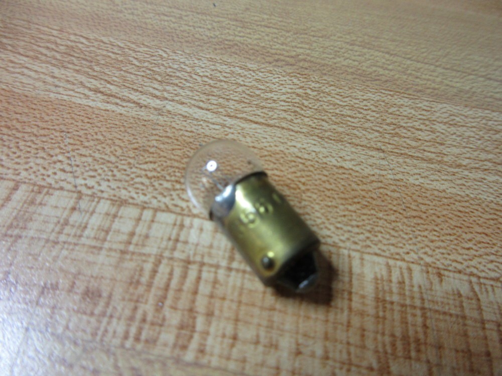 Westinghouse 356 Miniature Lamp Light Bulb (Pack of 10)