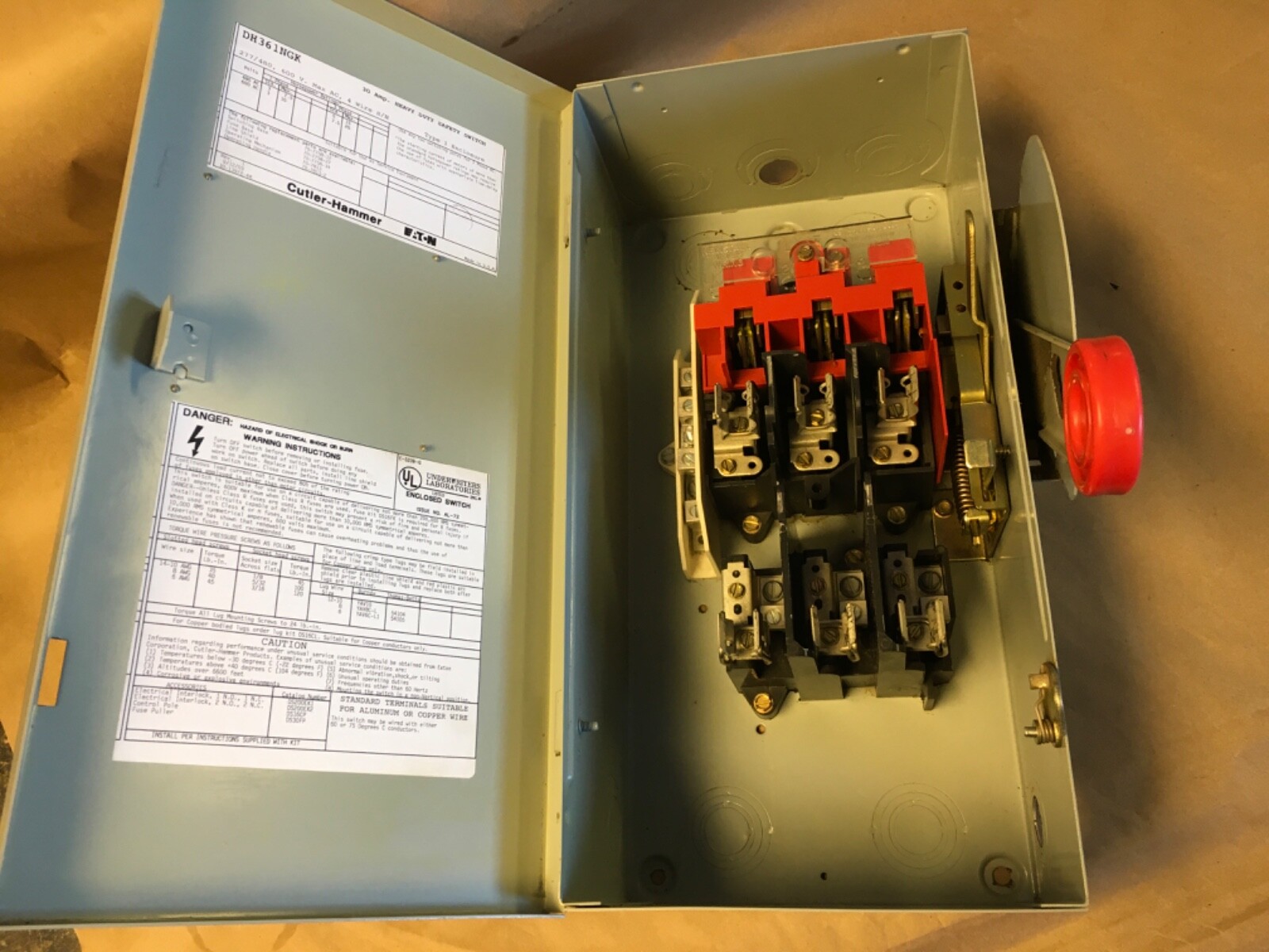 Eaton Cutler Hammer DH361FGK Heavy Duty Safety Switch 30A Type 1 Enclosure (KB)