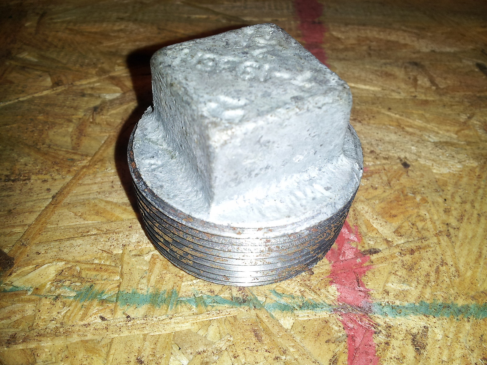 One NOS Malleable Galvanized Threaded 1-1/2″ Iron Plug 1.5″