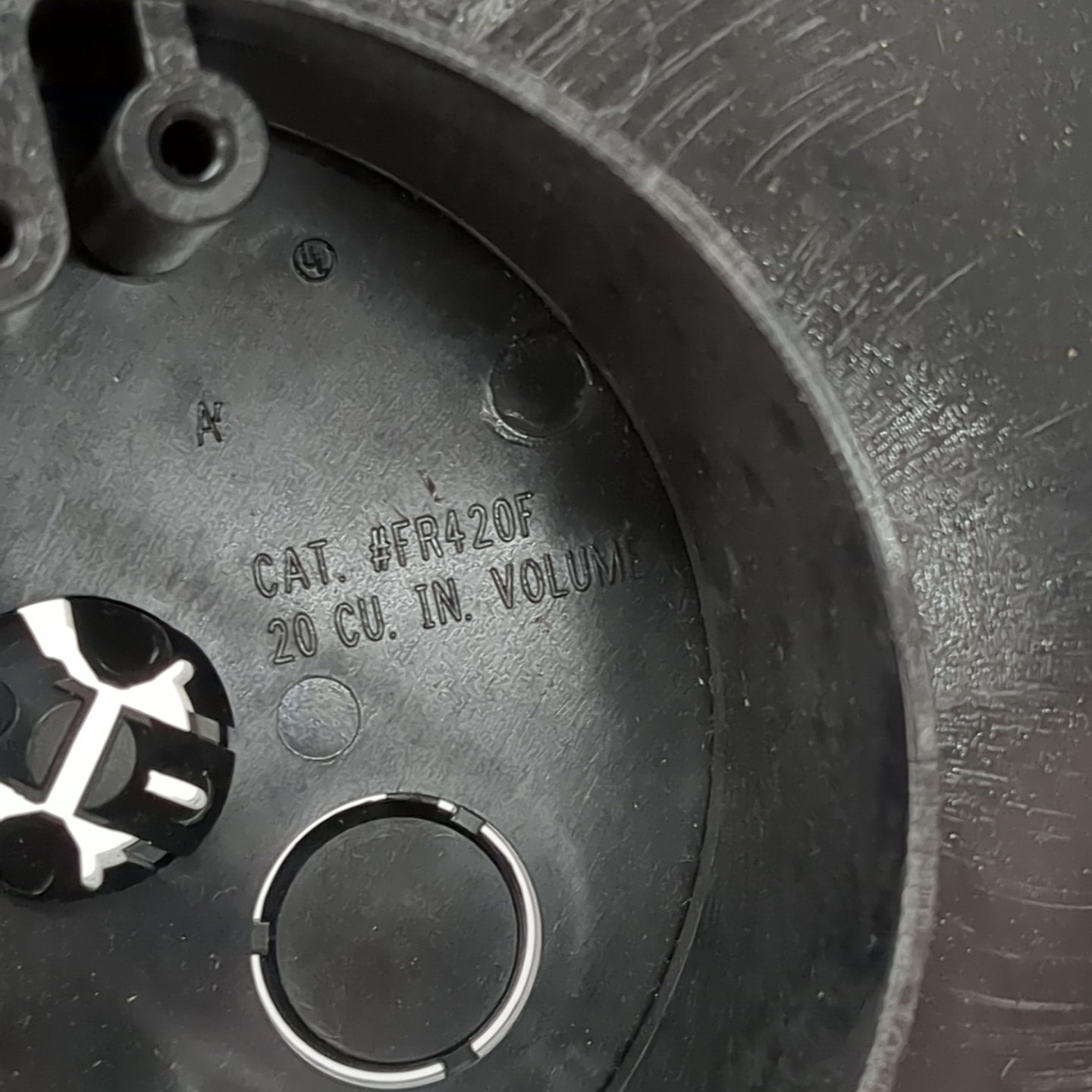 Round Flanged Device Box Arlington FR420F Stucco Box