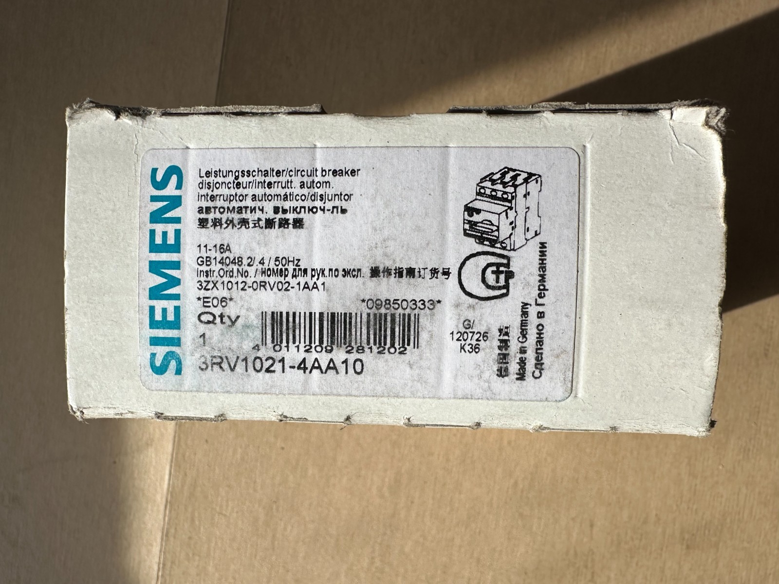 NEW SIEMENS 3RV1021-4AA10