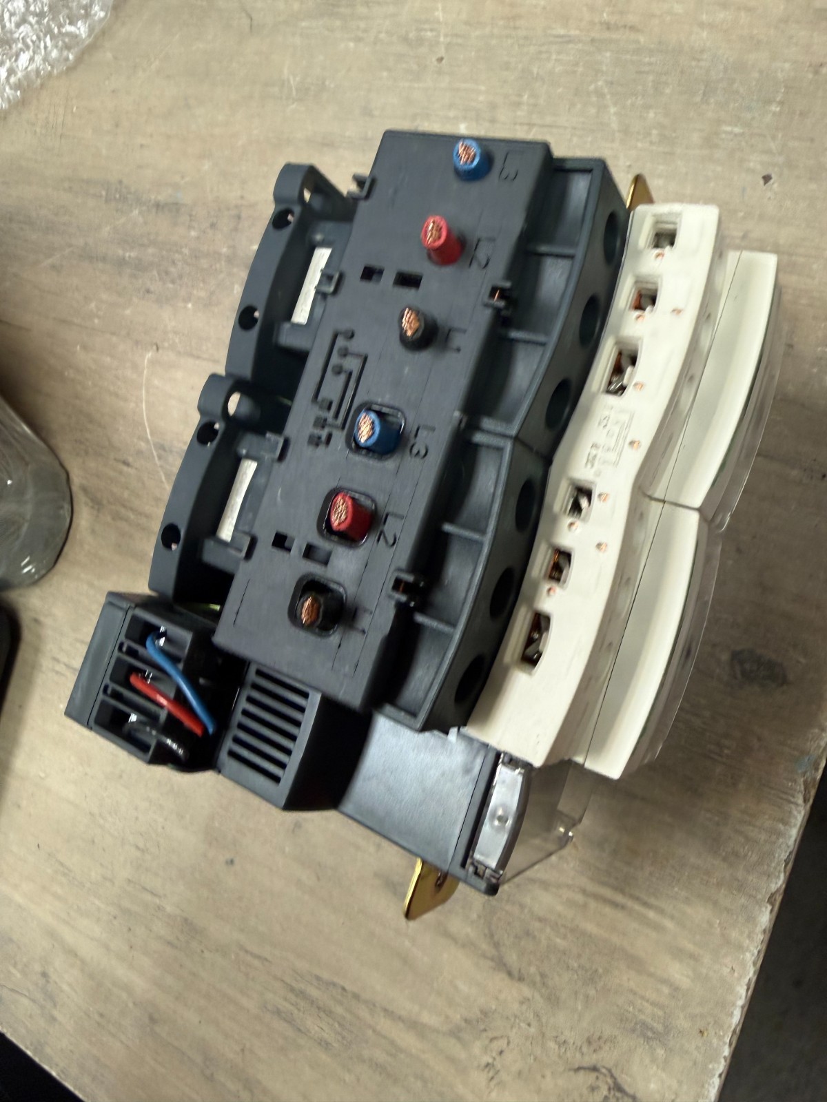 Schneider Electric IEC/EN 60947-4-1 ASSEMBLY UNIT UNTESTED READ