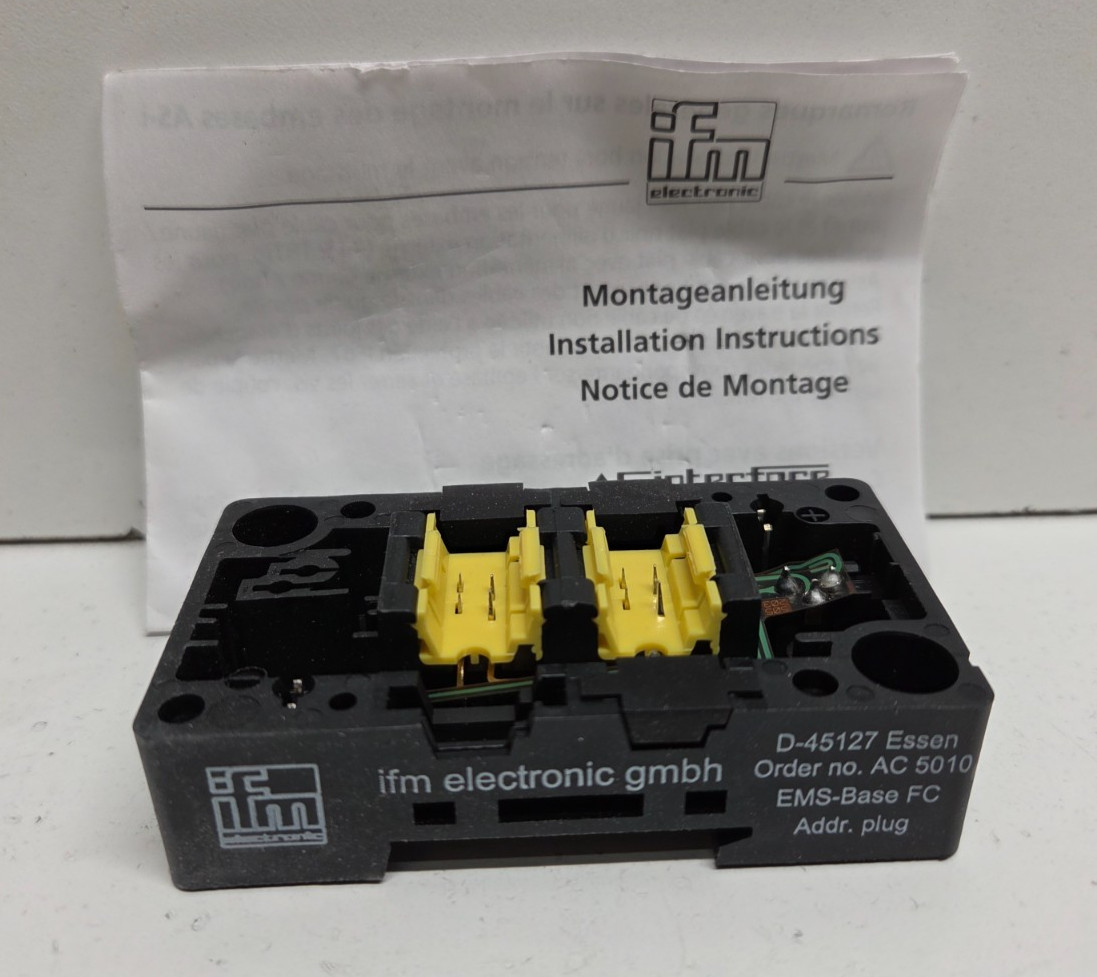NEW NO BOX! IFM EFECTOR LOWER PART FOR AS-INTERFACE MODLE AC5010