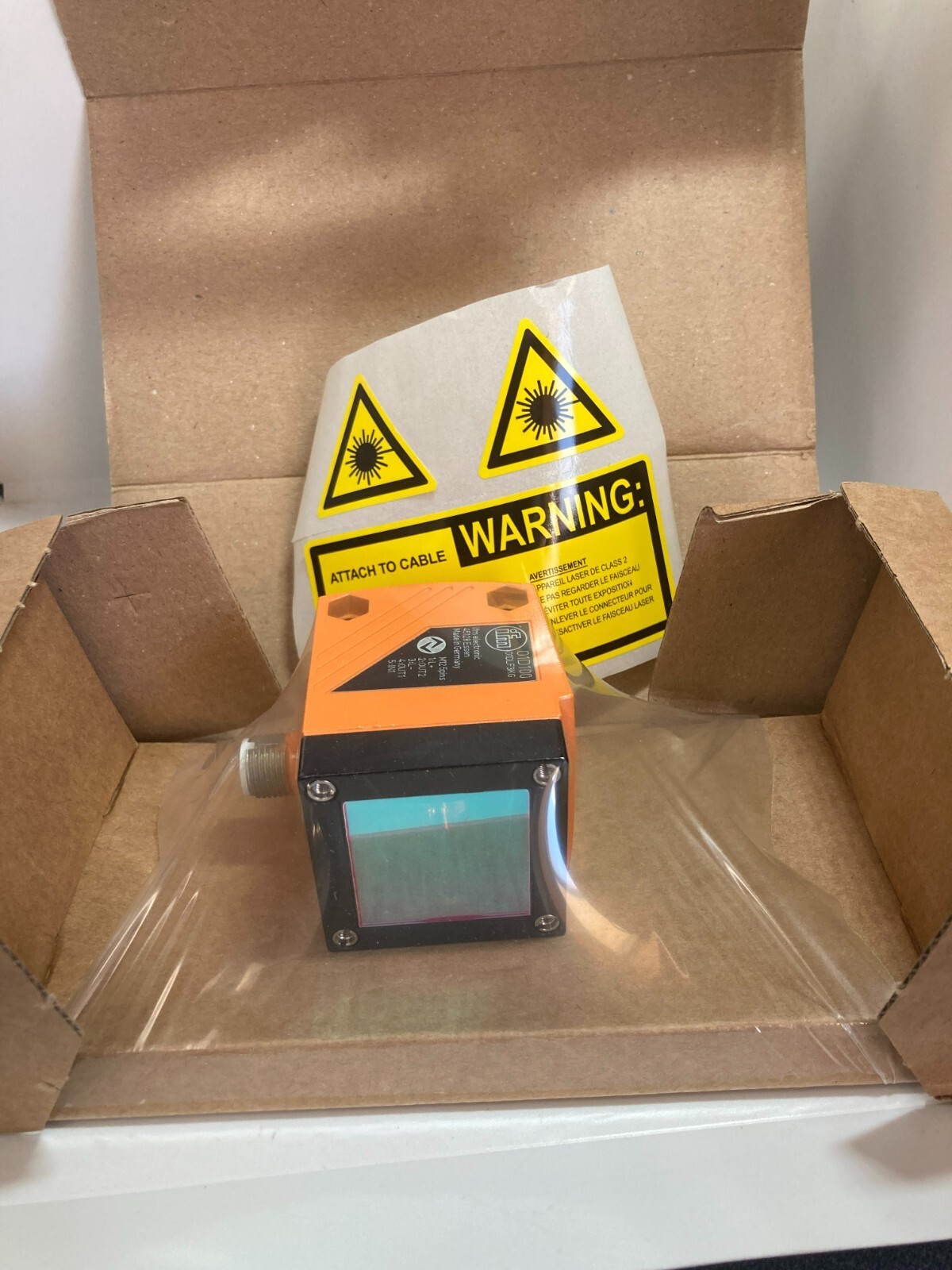 IFM O1DLF3KG/IO-LINK (O1D100) PHOTOELECTRIC SENSOR 18-30VDC R.0.2-10M NIB