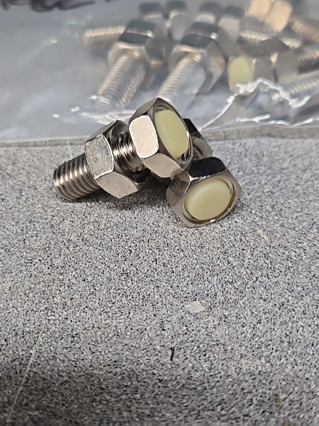 2pcs – MISUMI UST8-25 Stopper Bolt W/ Bumper 4137 Alloy M8-1.25x25mm (1F1)