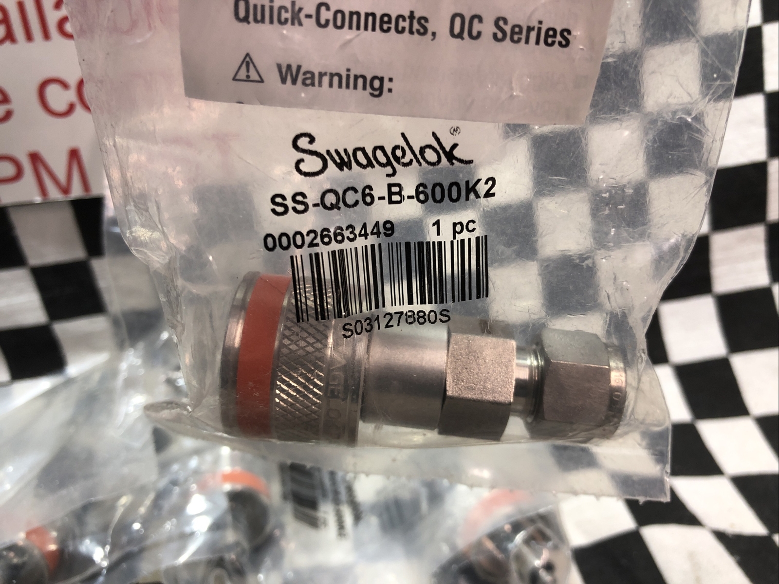 SWAGELOK Quick Connect 3/8″, SS-QC6-D-600K2 & SS-QC6-B-600K2, LOT OF 10 SETS