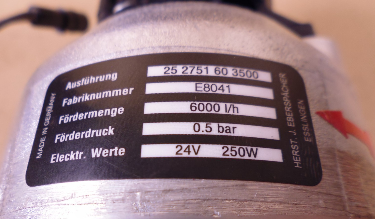Eberspacher 10608985 9878313 Centrifugal Pump 24V , 4320-21-920-3232