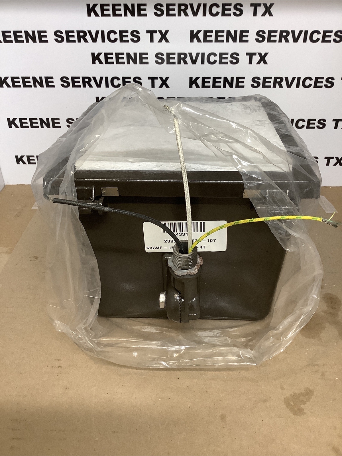 Howard Mid Size Wide Floodlight MSWF-150-HPS-4T , 150W HPS S55