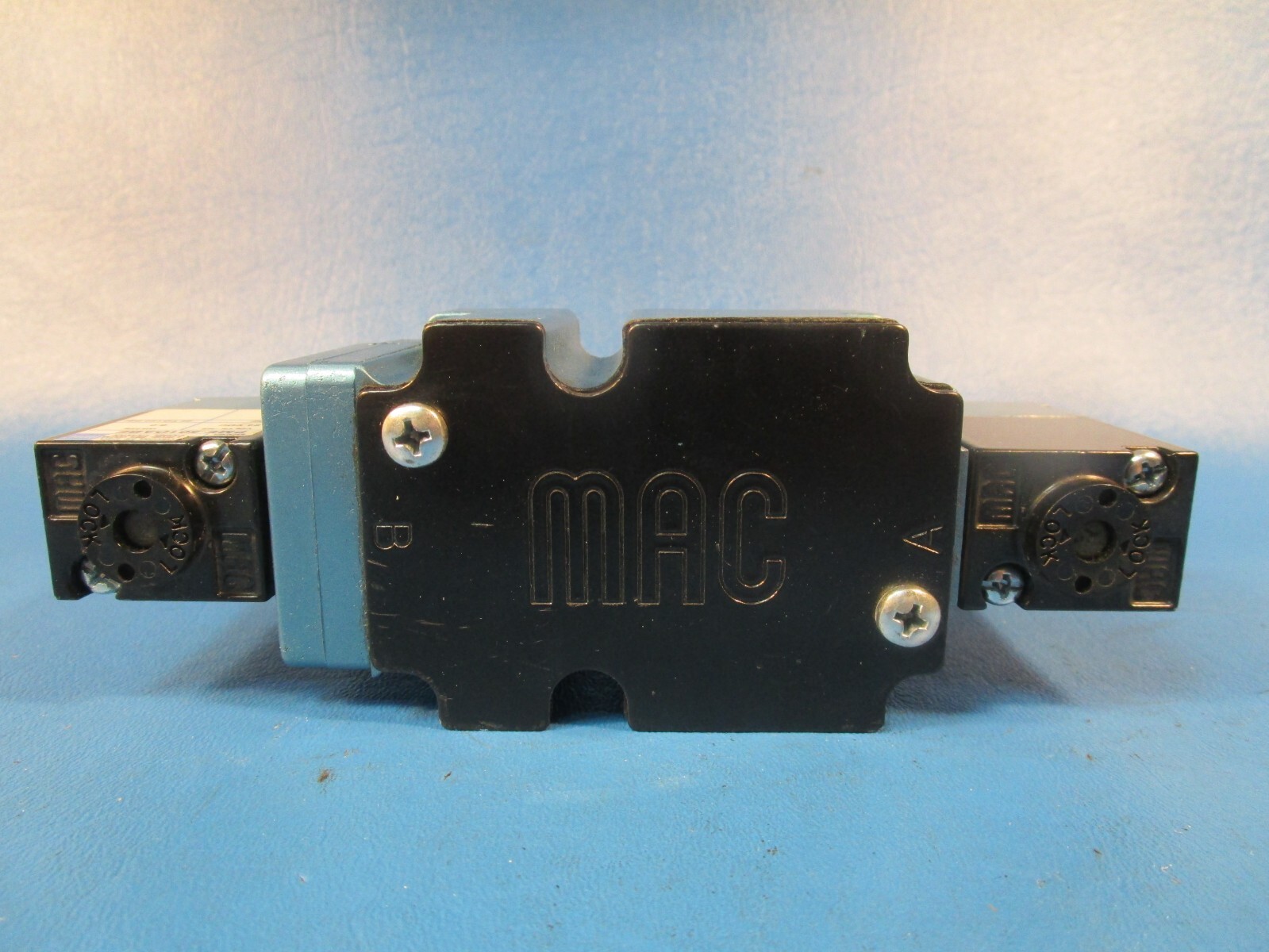 MAC 6321D-000-PM-501DA SOLENOID VALVE; 4-WAY; 0-150PSI; 110/120VAC; 50/60HZ; 6.8