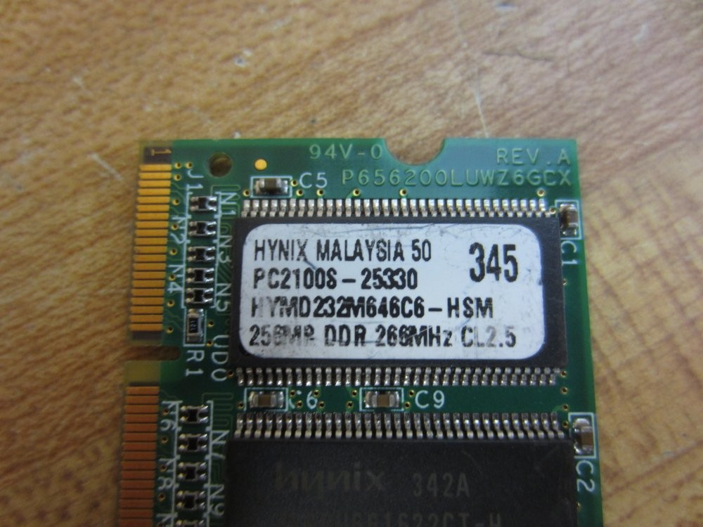Hynix HYMD232M646C6-HSM Memory Module PC2100S-25330