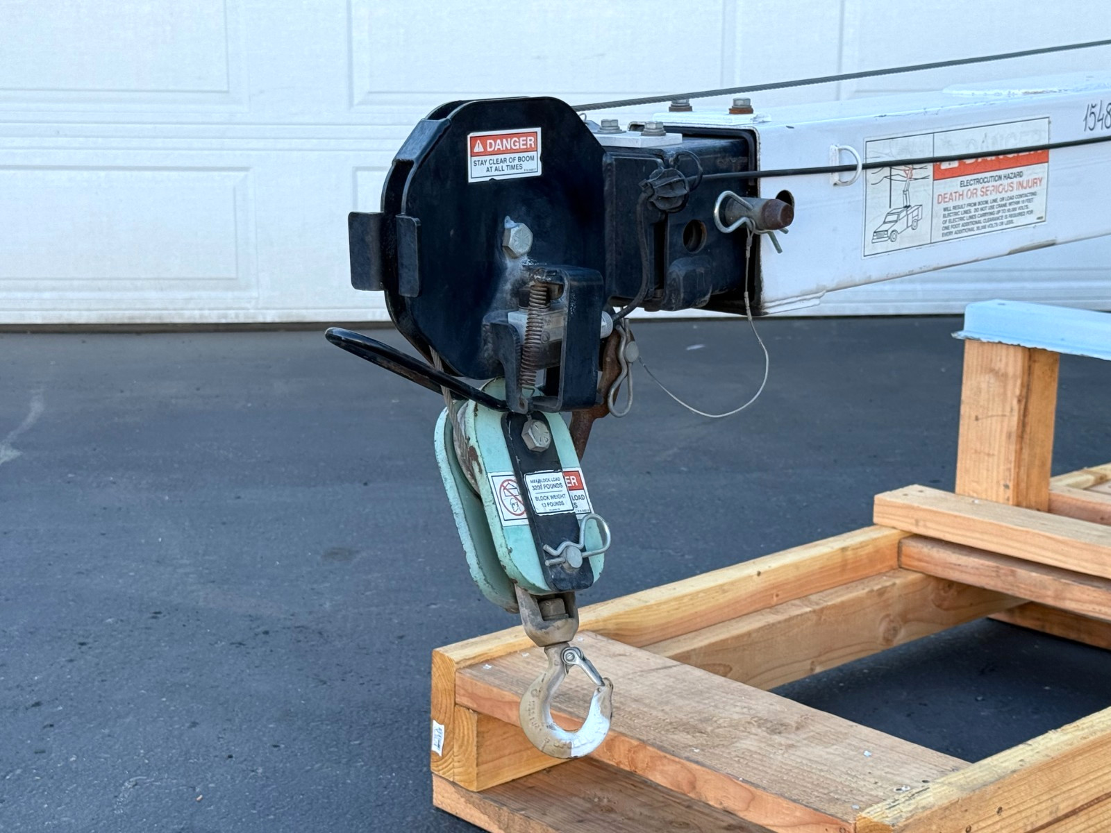 Auto Crane 3203PRX 3200lb Hydraulic Service Crane Truck Mounted Telescopic Boom