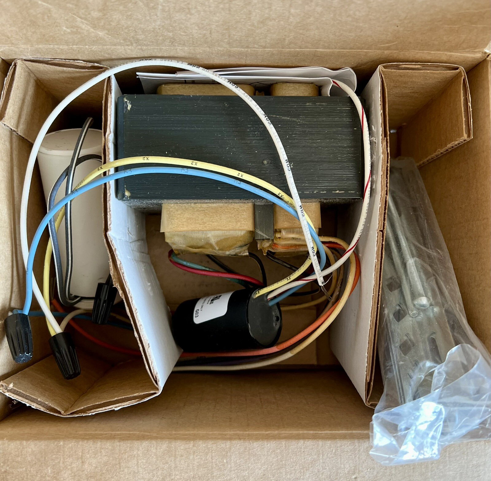Spartan Ballasts 8M5.7M-C510K/PS Metal Halide 350W Ballast Replacement Kit NewOS