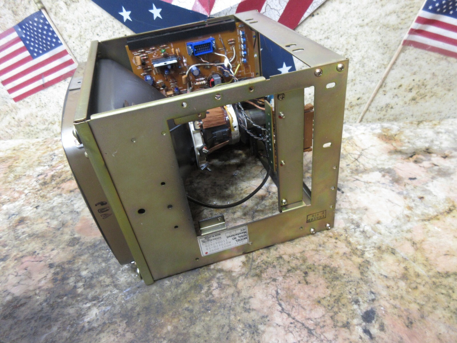 TOTOKU DISPLAY MONITOR A61L-0001-0092 MDT947B-1A 110047428 JUL-1989 1-B