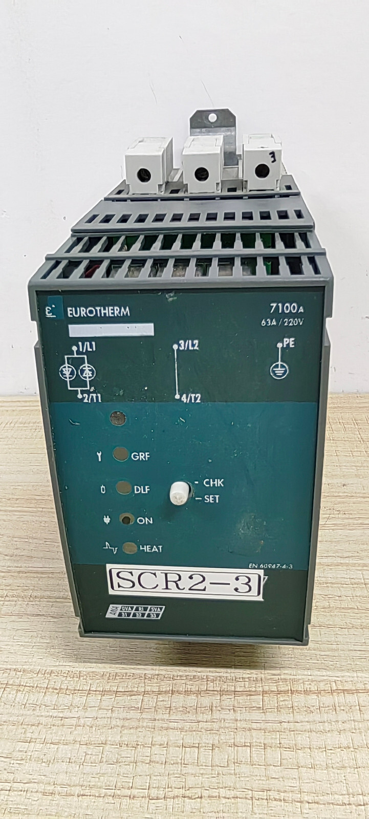 EUROTHERM 7100A 63A/220V/SELF/XXXX/NONE/PA/XXXX/4MA20/ENG/YES/V2/XXXX/DLF/SWIR