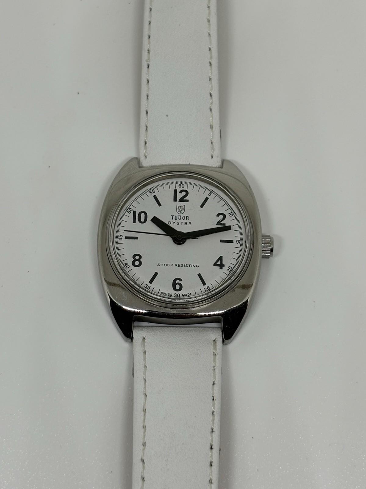 Vintage Tudor Oyster 17 Jewels Manual Winding Swiss Made Men’s Watch White Dial