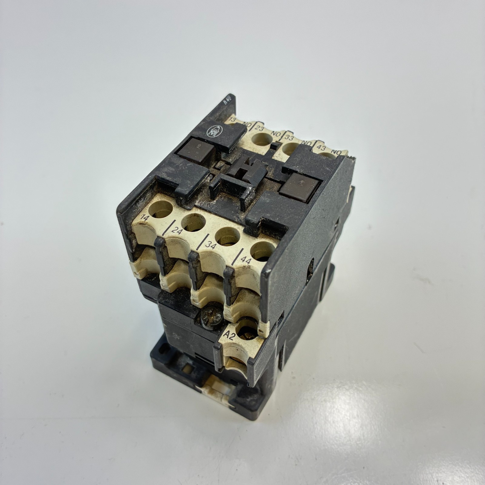 MOELLER DIL R 40 DIL CONTACTORCONTACT BLOCK 110V/120V 50/60HZ
