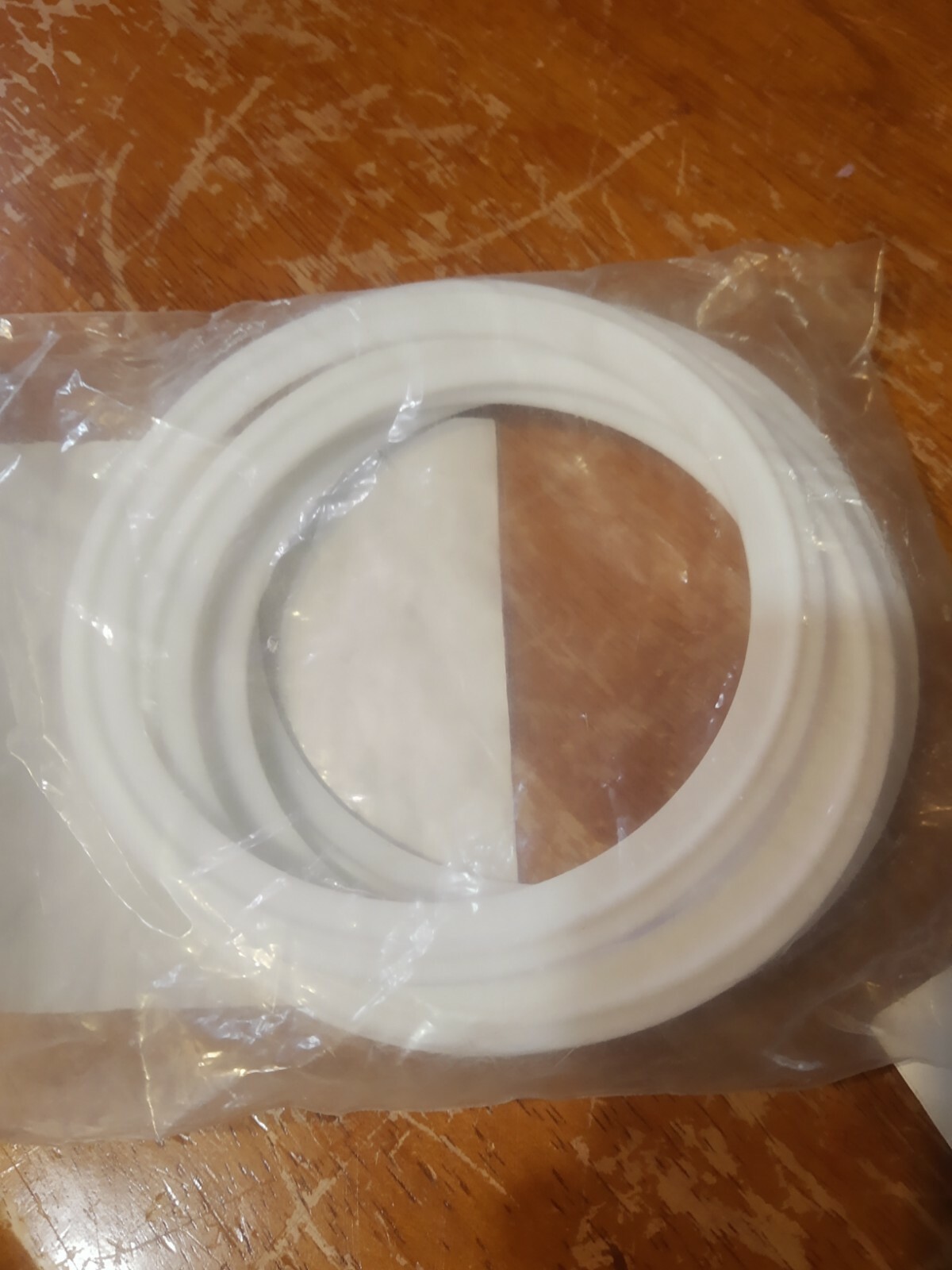 NEW LOT of 5 Cherry Burrell 4″ Teflon white Seals for Pump # 40MPG-4
