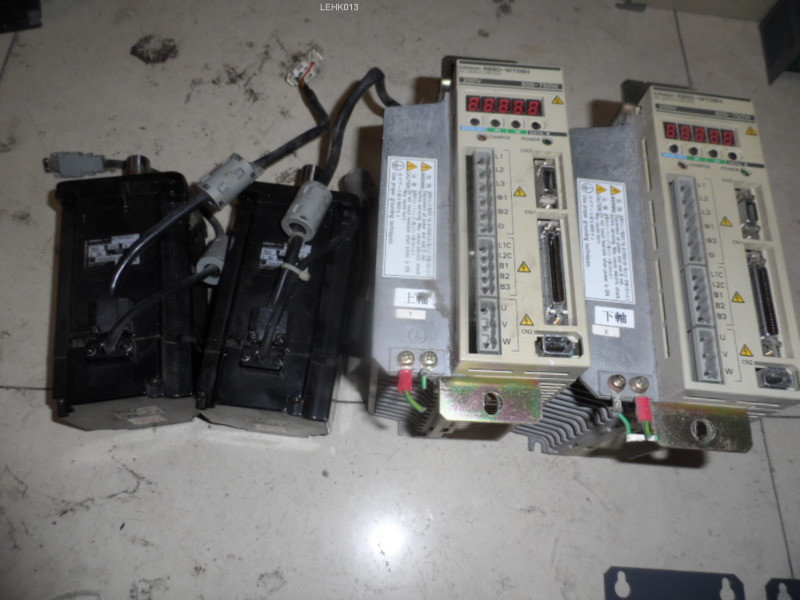 R88D-WT08H + R88M-W75030T 90days warranty via DHL or FedEx