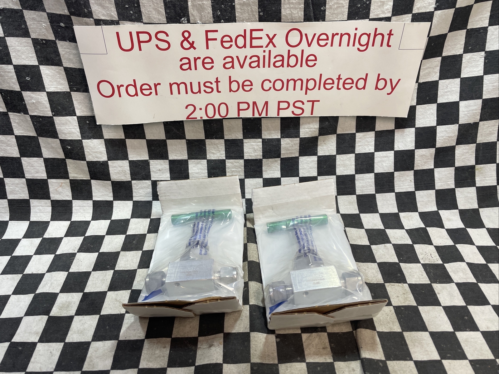 SWAGELOK SS-6BK, SS6BK, Bellows Sealed Valve 3/8″, LOT OF 2 SHIPSAMEDAY#1374M2
