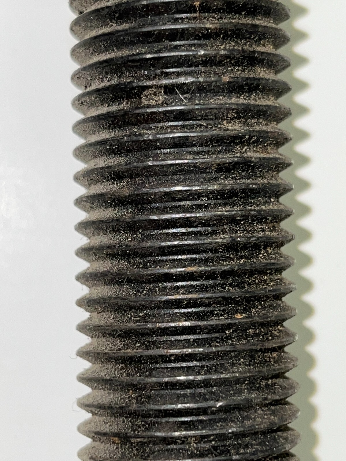 ALLOY STEEL ALL THREAD ROD B7 GRADE 1-1/8″-8 X 5-3/4″ SIZE W/ NUTS LOT OF 6**
