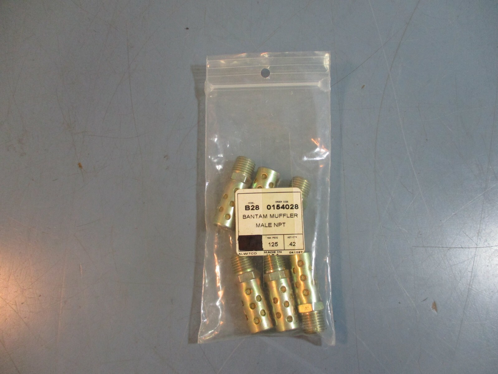 Bantam B28 Muffler Male NPT 125psig Max 42wgt/ctn NEW LOT OF 6