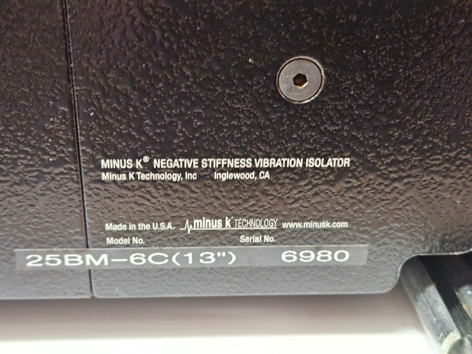 Minus K 25BM-6C 13″ Negative Stiffness Vibration Isolation Platform w/ Rails