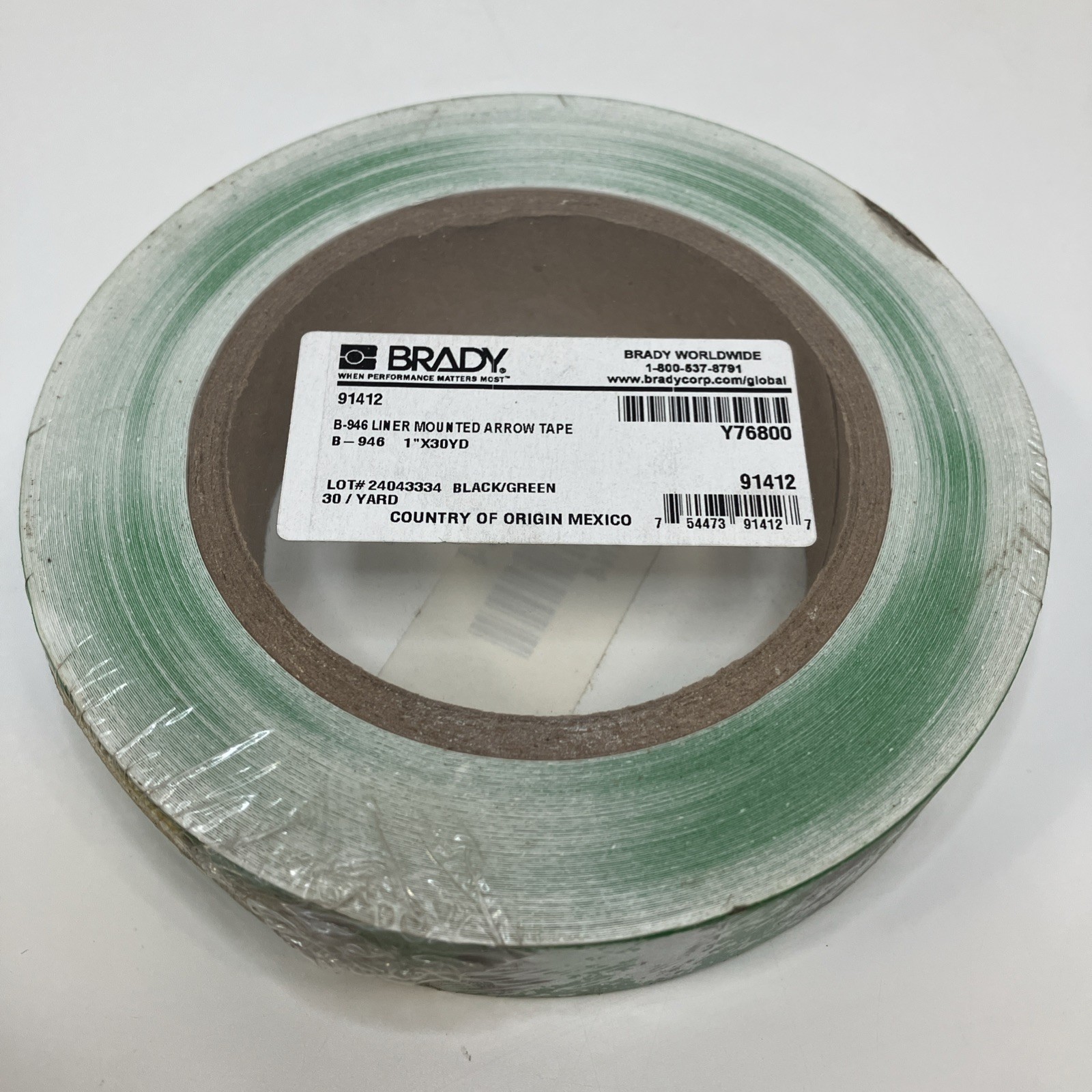 Brady 91412 Liner Mounted Arrow Tape, Black/Green, 1 In. 30 yards Y76800