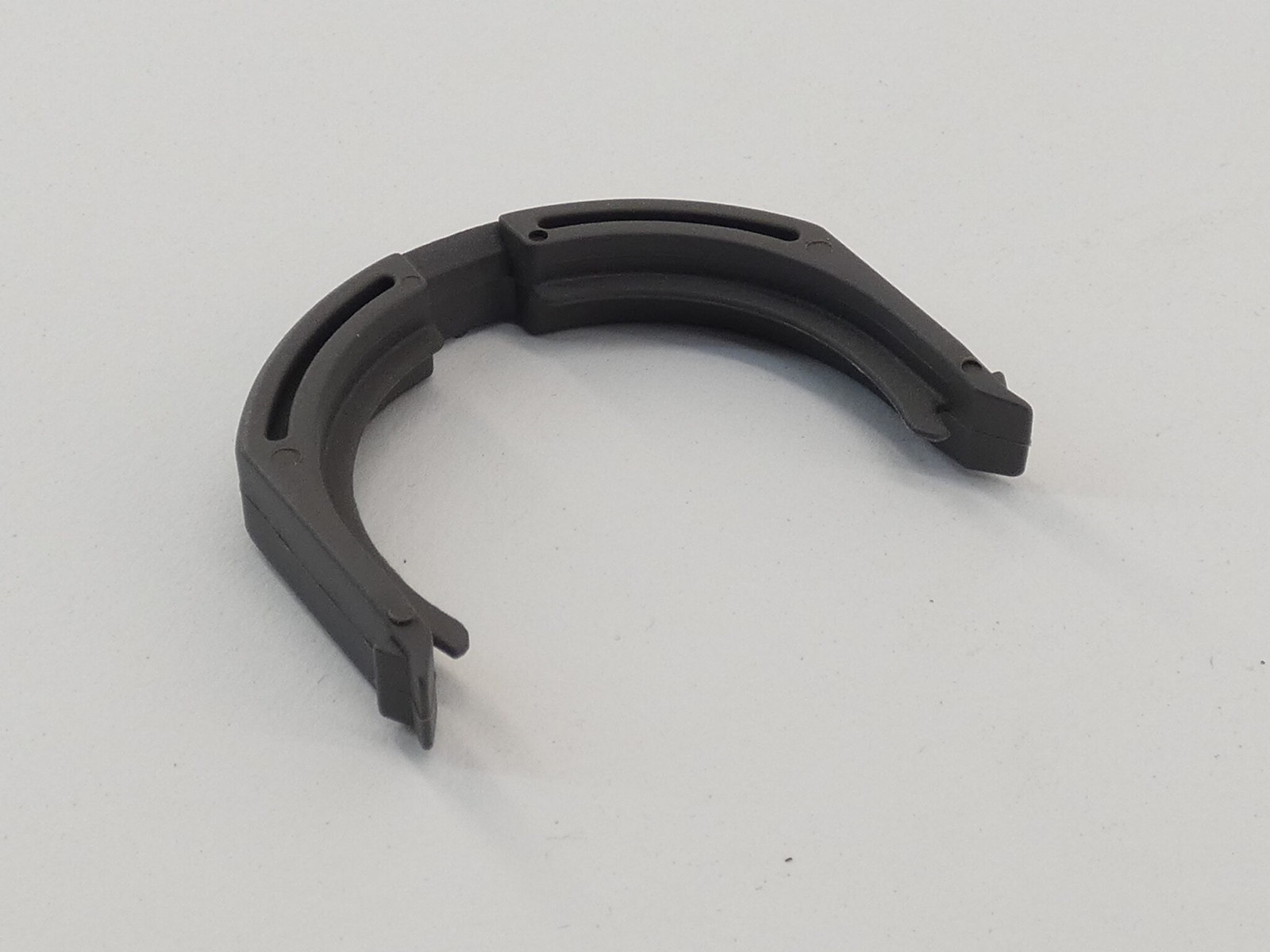 PMA OVN2-36.40 Conduit Clip Nominal Width 36 – NEW Surplus!