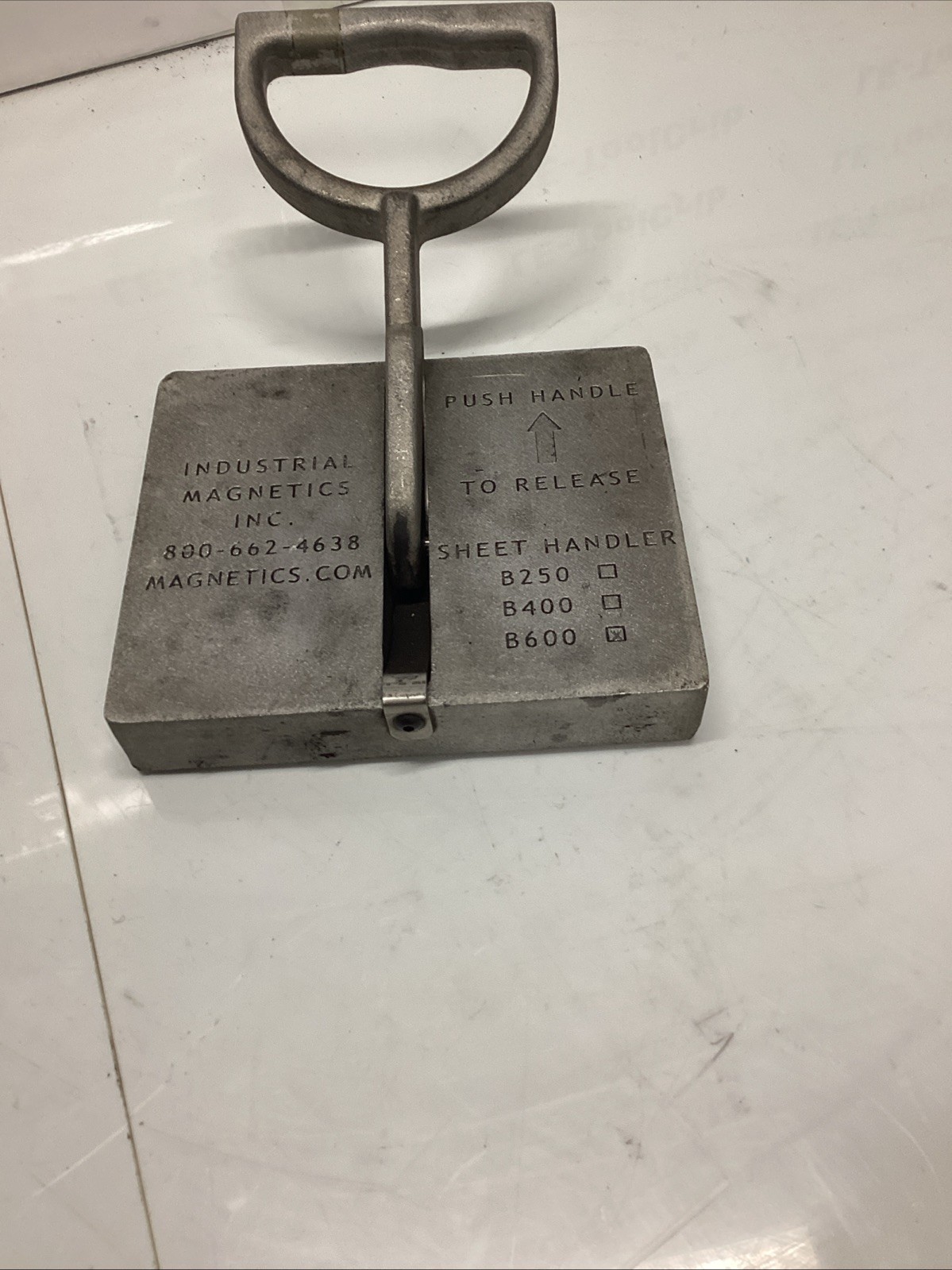 Mag-Mate B600 Lifting Magnet, 600 Lb Flat Steel Cap U-409S