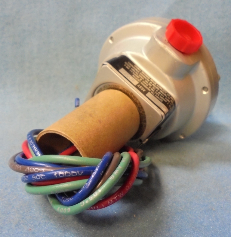 ITT DIFFERENTIAL PRESSURE SWITCH, 164P1C6-130, NEO-DYN, 100 PSIG