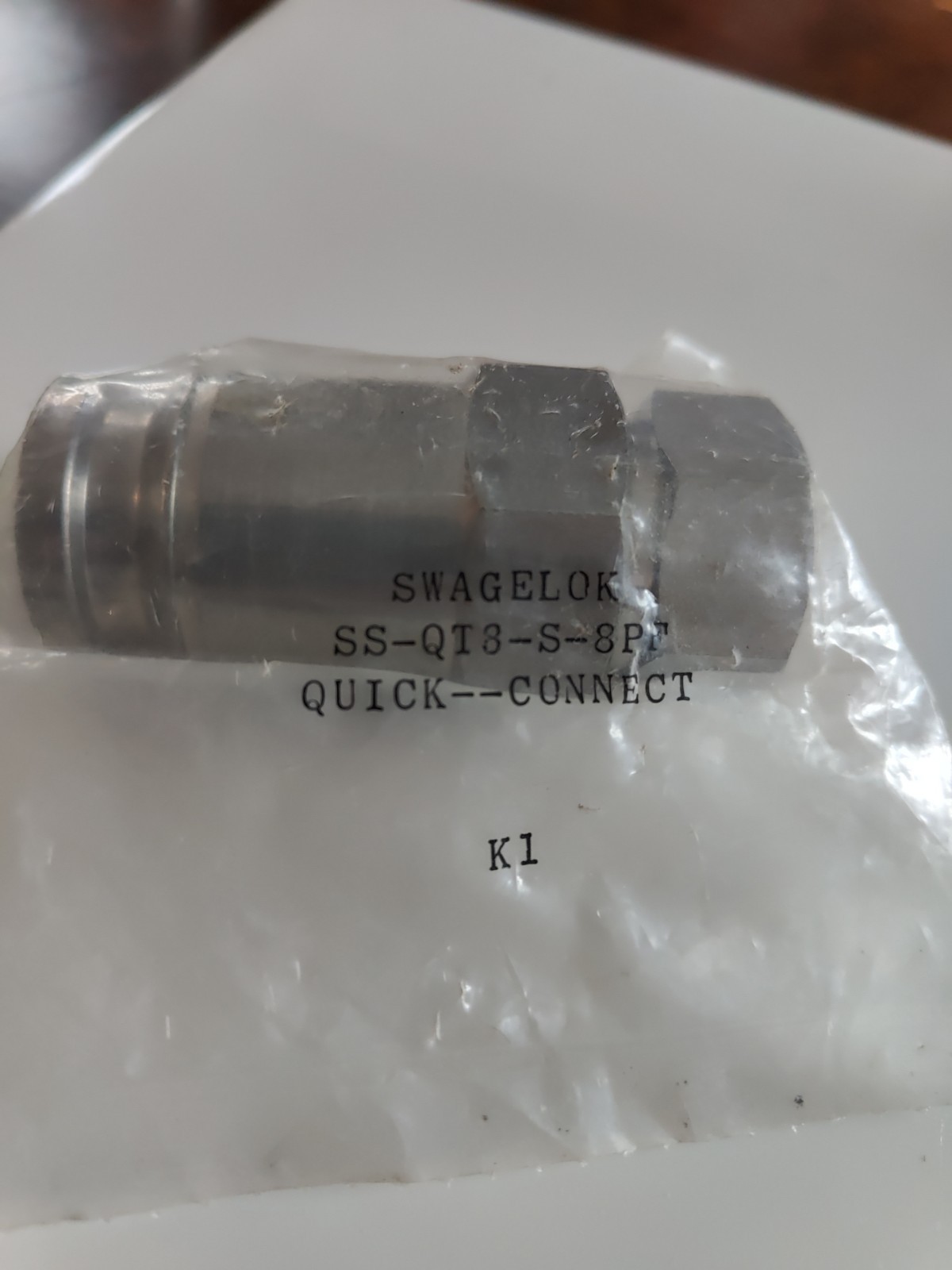 Swagelok QT8-316 ss-qt8-s-8pf quick connect
