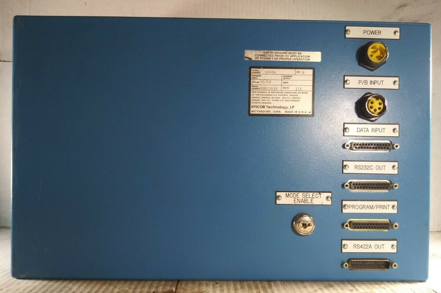 1 USED UTICOR TECHNOLOGY 58454 WELDER CONTROL BOX ***MAKE OFFER***