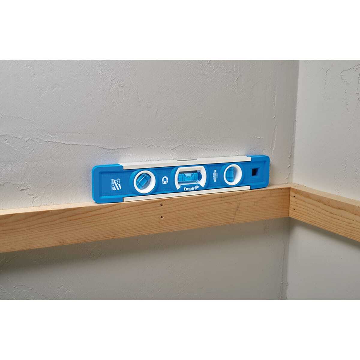 Milwaukee EM81.9 Magnetic Torpedo Level 9 Inch